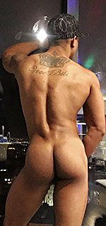 Yang - Nova inclusão no Off Total - Clique para conhecer acompanhante garota ou garoto de programa, mulher transsexuaal ou travesti, gay, lésbica ou rapaz bissexual, casal ou dupla de Natal.